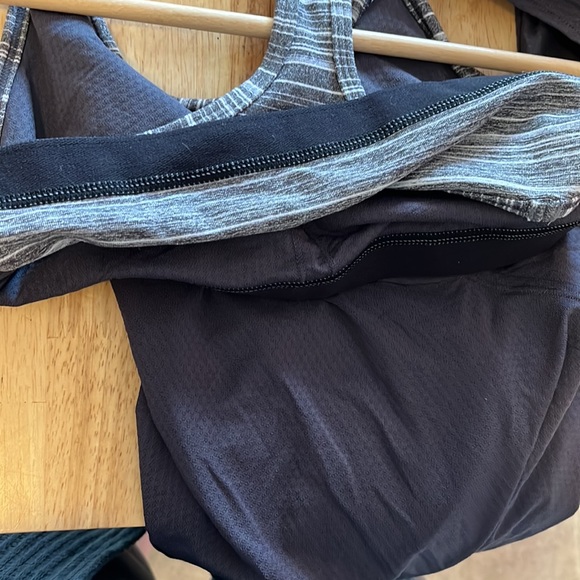 Lululemon No Limits Tank size 6 - Picture 8 of 11